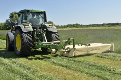 Bilder einer Ausbildung zum Landwirt